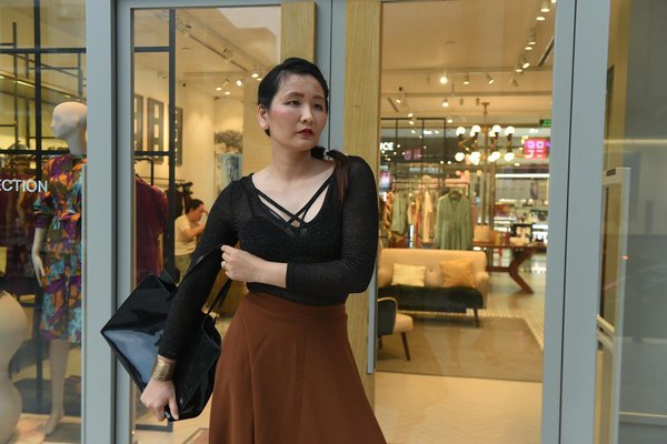 Transform Your Style with Timeless Elegance: Discover the Burberry Trench Coat